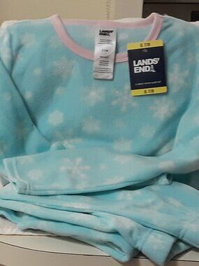 Lands' End Girls 2pc Pajama Set Size S 7/8 NWT Green, White Snowflake, Pink Trim